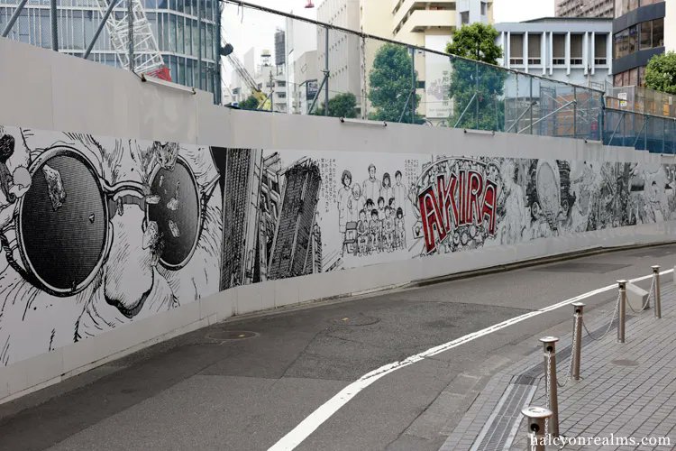 Seeing these giant AKIRA mural street art on display at Shibuya Parco in Tokyo (2017-2019) was just an incredible experience. All the mural pieces on display are now collected in the 'AKIRA Art Of Wall' book. See more in my review; link in comments below 👇 