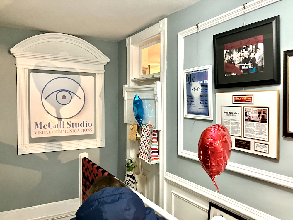 dmvisual's tweet photo. #Thankyou to our clients/customers for your continued patronage! Celebrating #38Yrs #McCallStudio 🙂🍀#DMVISUAL with #9Yrs #McCallOutreachGallery! #Branding #Multimedia #Communications #Creative #Design #Illustration #Advertising #Marketing #Arts! Wishing all Happy St. Patty's💚 https://t.co/93jvSyIqcp