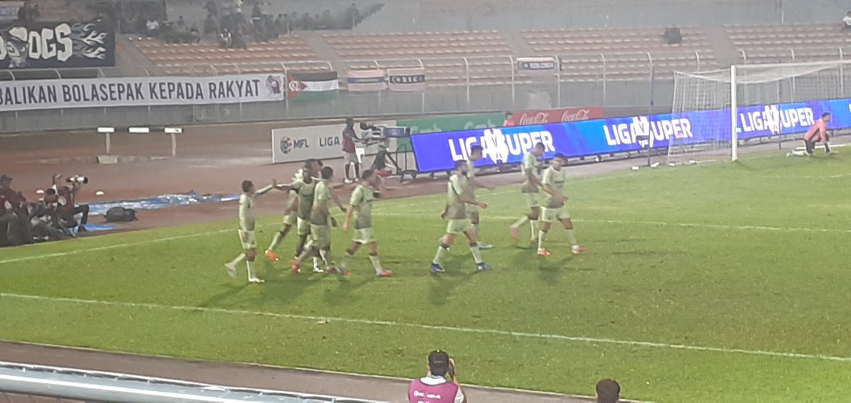 Dez Corkhill tweet media