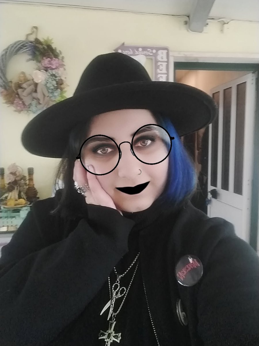 OberitaRiki's tweet photo. Blue goth short-haired gal :3
💙🖤✨ (Part 2)
.
#meirl #selfie #dyedhair #blackhat #bluehairedgirl #shorthairgirl #cutie #emo #tradgoth #gothgirl #babybat #vambear #deddybears #2necklaces #roundglasses #salonnails #beauty #badass #babelicious #adult #youngwoman #fyp https://t.co/YBt6PtbXCx