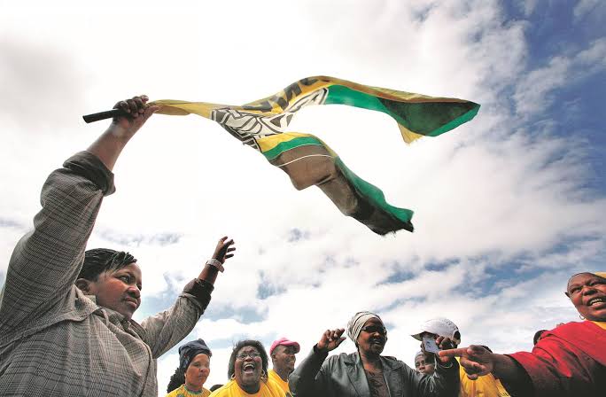 People can say whatever they want to say but South Africa is going nowhere with the leadership of the compromised criminal delinquent the so called prepaid president who have 3 IDs.
Ramaphosa is leading South Africa nowhere. He is useless with his Anc NEC.