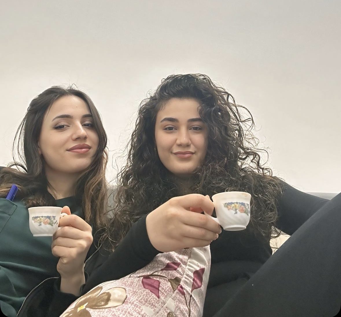 Delikanlıysanız konum atın da bi daha ordan geçmeyelim 💅