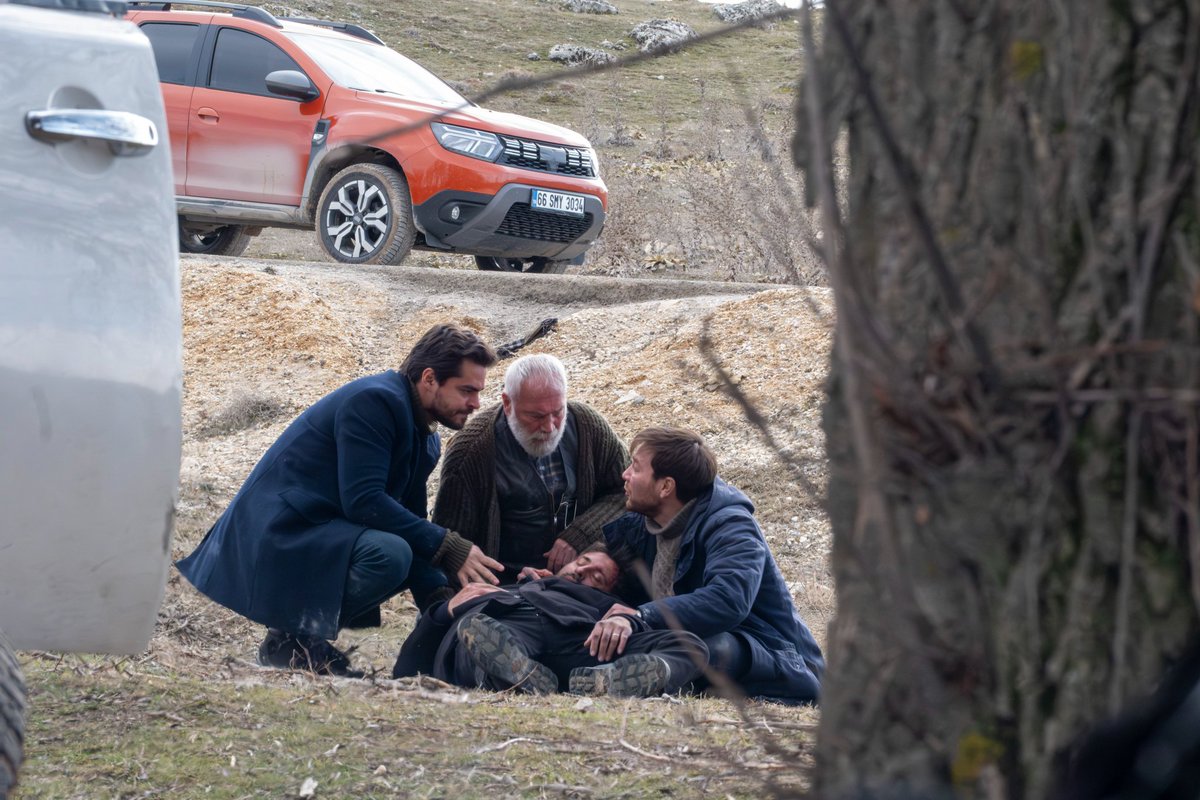 kahvegokyuzu's tweet photo. #SemihErtürk & #SerkanKuru
#VeyKen #GönülDağı | #SemSer https://t.co/t8d4HeSRH8