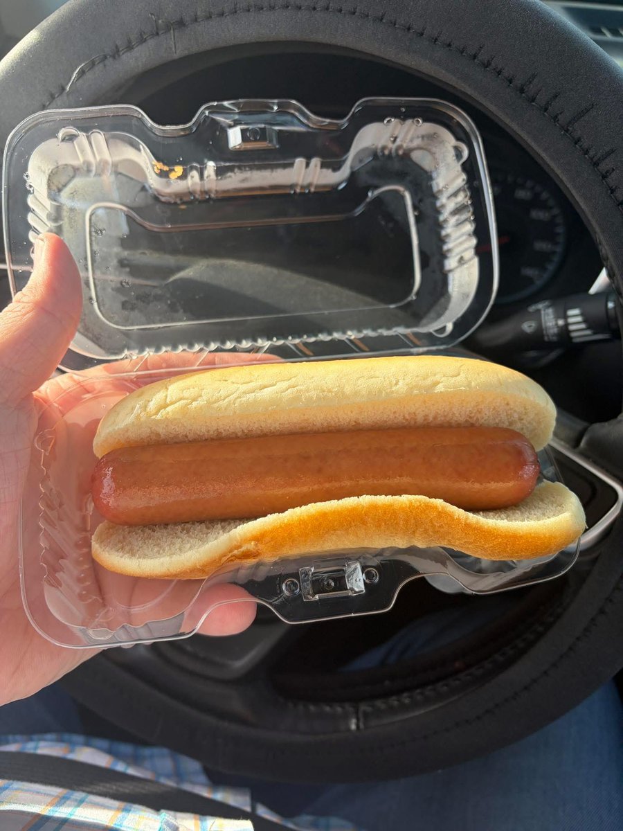 Eatinerni tweet media