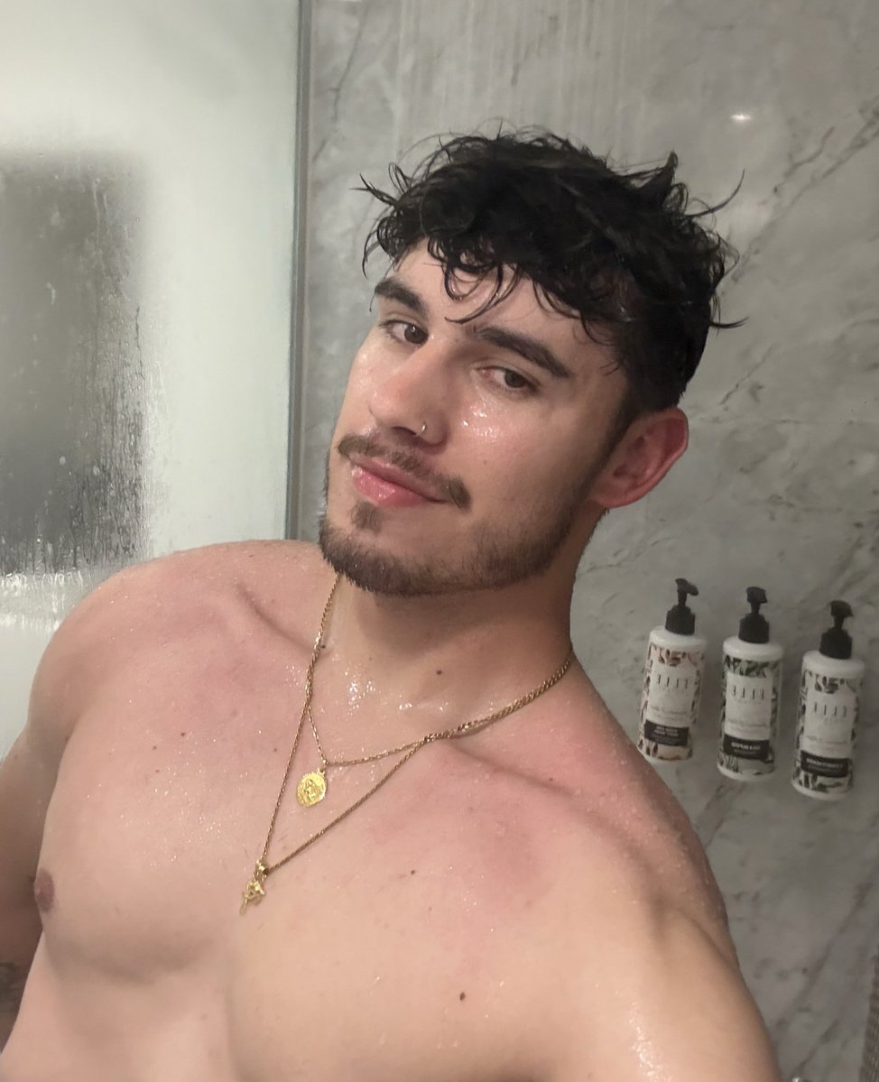 𝙰𝚗𝚍𝚘𝚗𝚒⸆⸉ 🕊️♰ tweet media