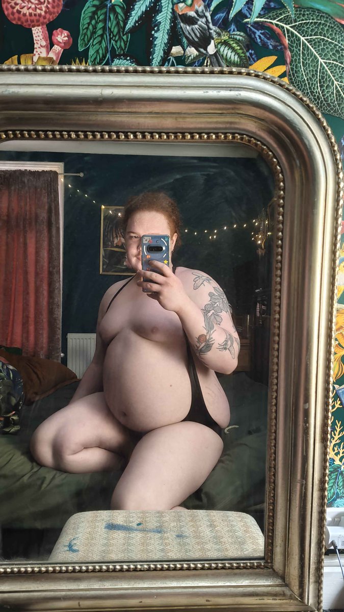 devilpigcake's tweet photo. its fat boy sunday https://t.co/pjKp0UQoVp