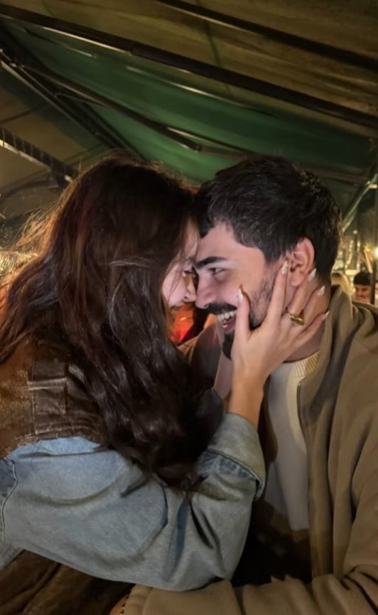 Aşk tam gaz devam ediyor... #YağmurYüksel, sevgilisi #OktayEkinci ile romantik karelerini paylaştı.