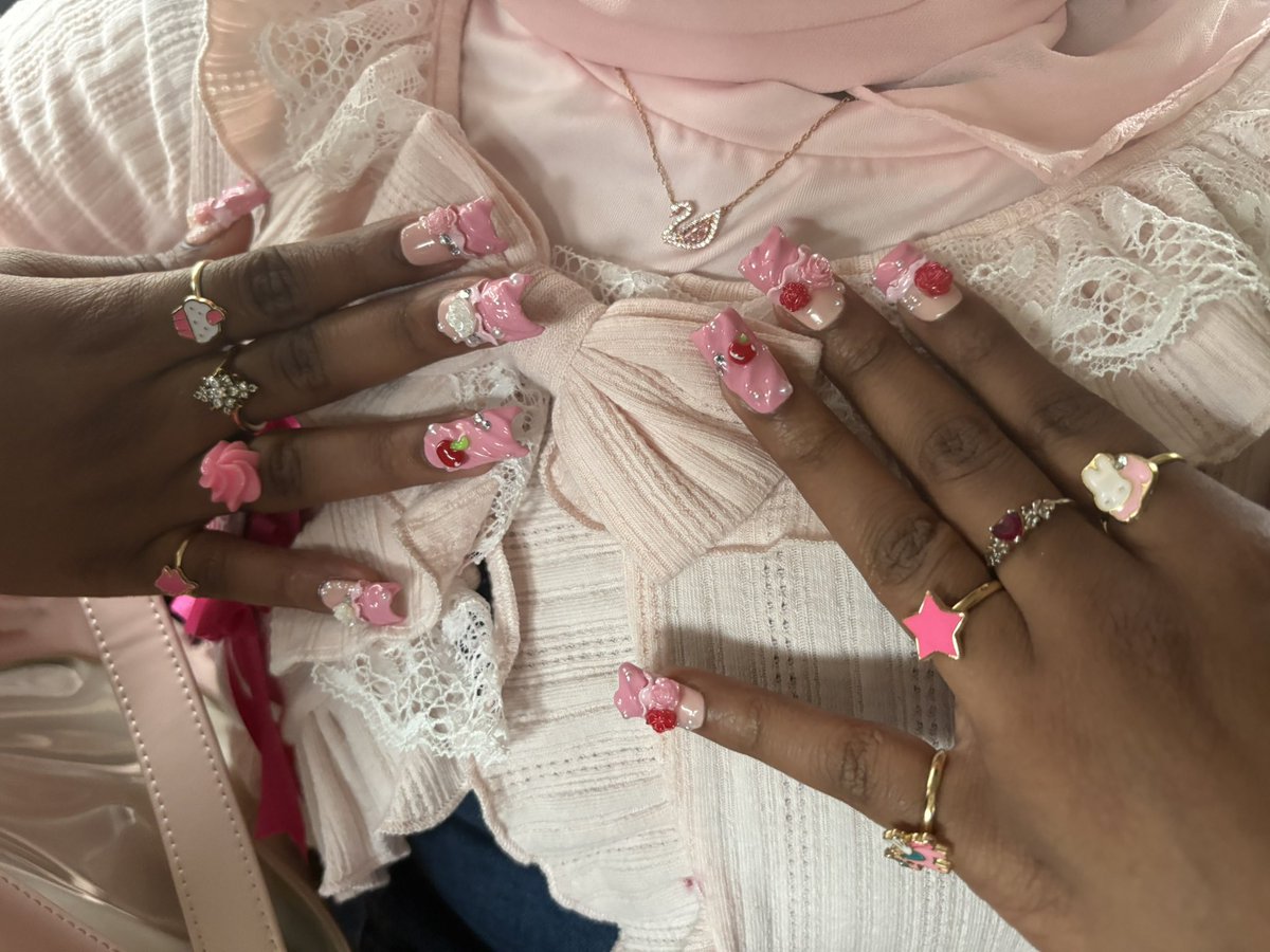 ⋆｡˚ʚ🎀ɞ˚Meribelle ɞ🐭👛 tweet media