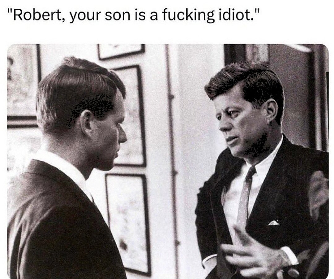 ⚘️Carina tweet media