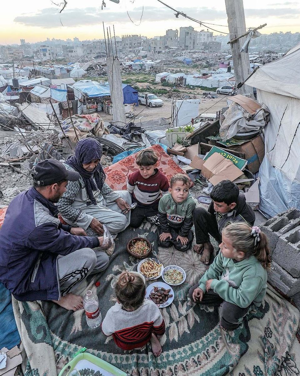 Palestine, Gaza 2026.

If you see this photo, put a dot to break the Silence.