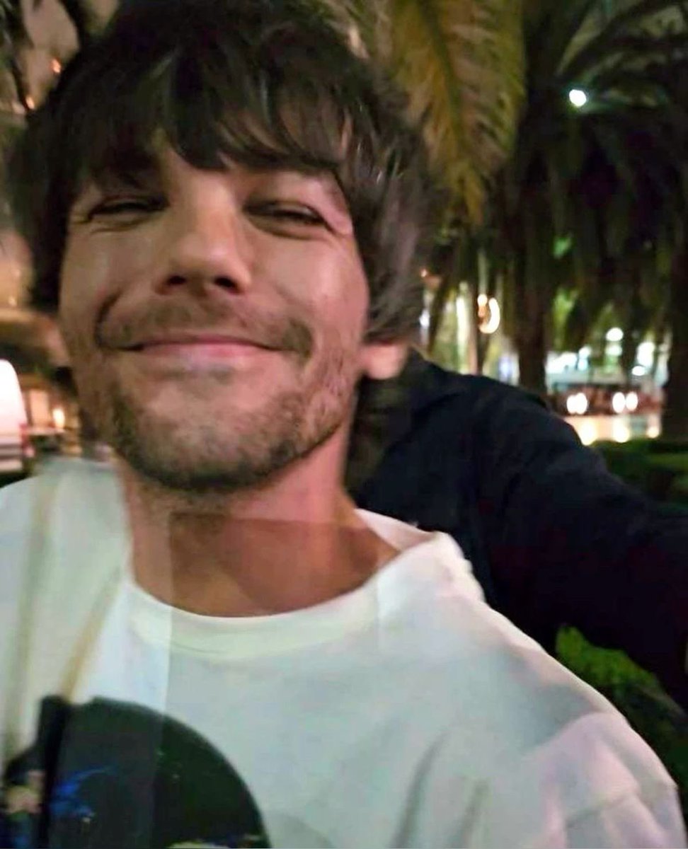 beard louis bot 🎞️ tweet media