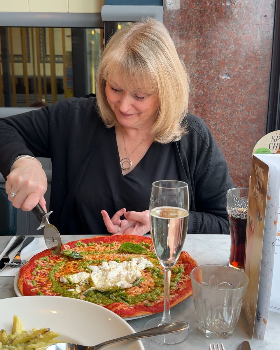 PizzaExpress tweet media