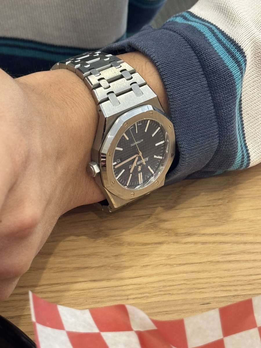 van cweef tweet media