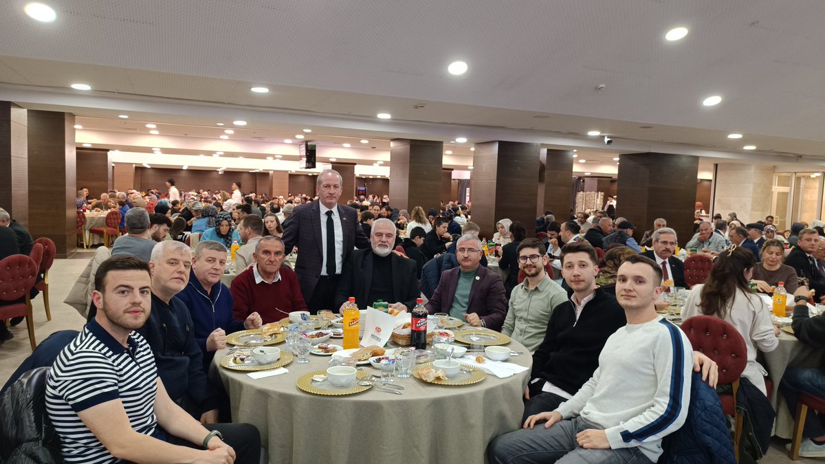mhparnavutkoy's tweet photo. MHP Arnavutköy İlçe Başkanlığı olarak düzenlediğimiz Geleneksel İftar Programımıza katılarak bizleri onurlandıran; sivil toplum kuruluşlarına, dernek başkanlarına ve yönetimlerine, kıymetli muhtarlarımıza, teşkilat mensuplarımıza ve tüm değerli hemşehrilerimize teşekkür ediyoruz. https://t.co/YVT4oC1ANl