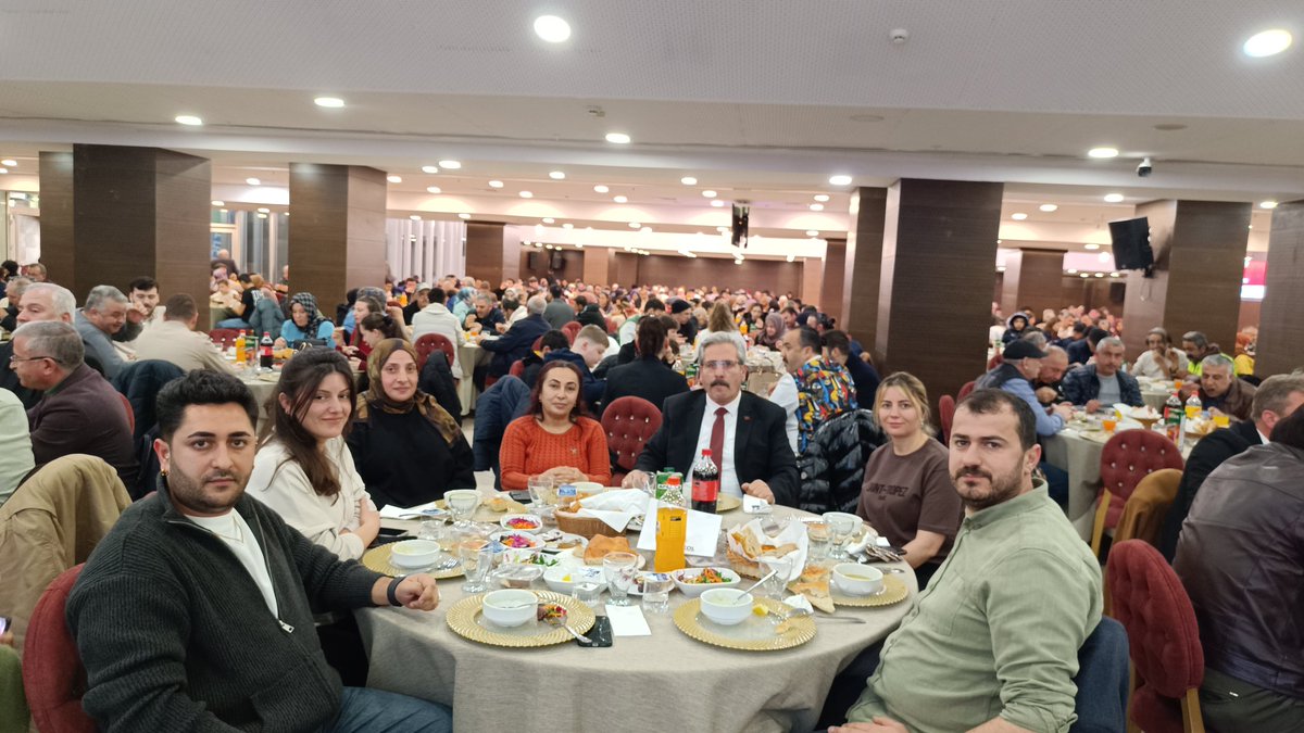 mhparnavutkoy's tweet photo. MHP Arnavutköy İlçe Başkanlığı olarak düzenlediğimiz Geleneksel İftar Programımıza katılarak bizleri onurlandıran; sivil toplum kuruluşlarına, dernek başkanlarına ve yönetimlerine, kıymetli muhtarlarımıza, teşkilat mensuplarımıza ve tüm değerli hemşehrilerimize teşekkür ediyoruz. https://t.co/YVT4oC1ANl
