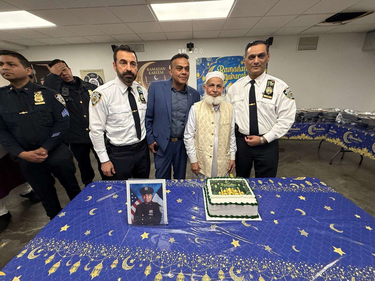 NYPD 47th Precinct tweet media