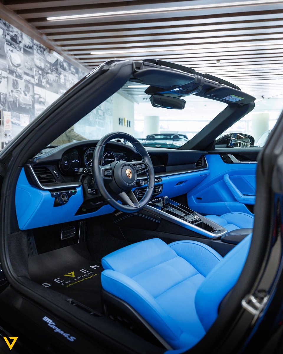 SEVEN CAR LOUNGE tweet media