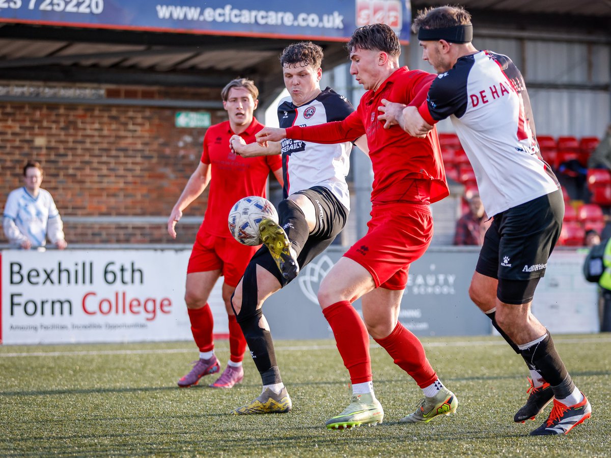 Lydia & Nick tweet media