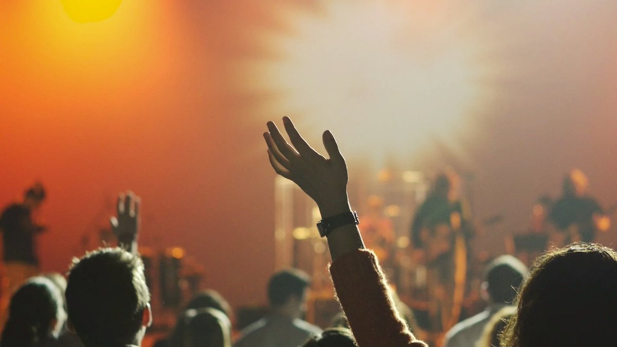 revmahoney's tweet image. I love that our nation might be ONLY ONE DAY away from revival and "Suddenly" moments as seen in Acts 2:2, 9:3 and 16:26!  #ComeHolySpirit #Revival #Transformation #Suddenly #SpiritualAwakening