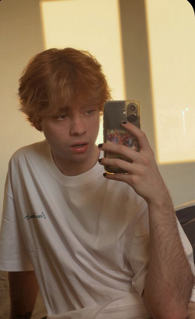 Lyssandr 🍂 // MAYHEM tweet media