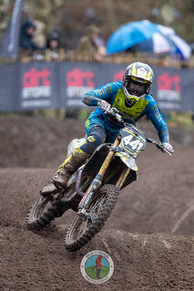 MickCondon's tweet image. Difficult day for Billy today, and not ideal conditions for photography #motocross #hawkstonepark