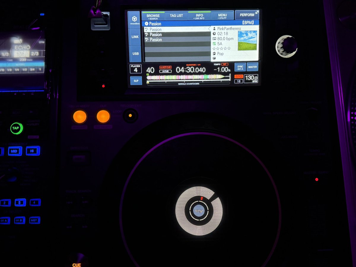 xridz's tweet image. #saturdaynight