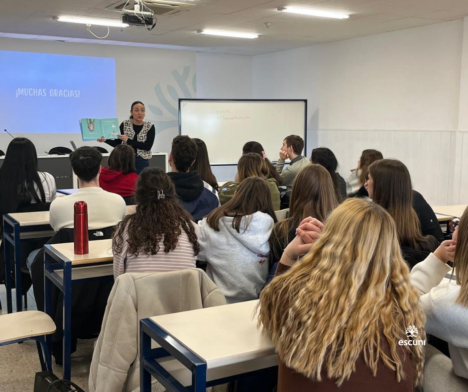 Escuni Centro Universitario de Educación tweet media