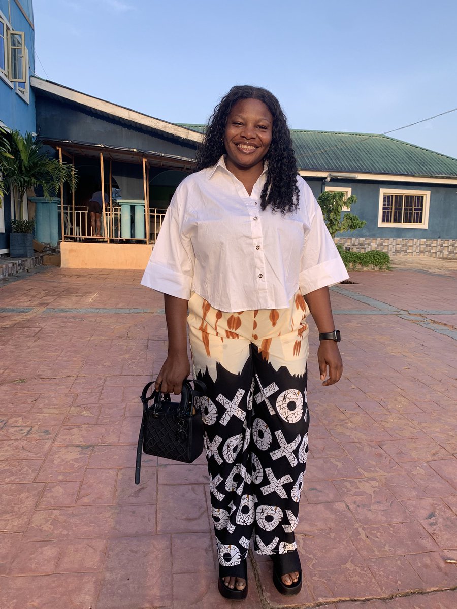 OnodeV's tweet photo. May God fill you with His love, blessings, and hope as you spend the day in His presence. Enjoy your Sunday.
Happy Sunday Fam 🥰🥰 https://t.co/fQHRgb4ayb