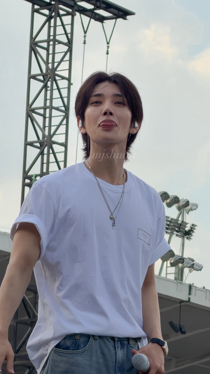 ‘ 𝓳𝓼 ૮₍ ◠ ·̫ ◠ ₎つ tweet media