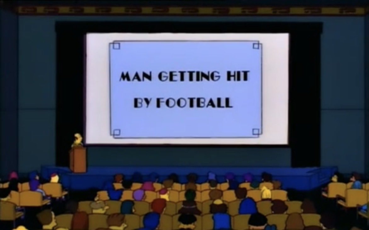 bertoburton's tweet photo. Obviamente voy con “Un Burns para todas las edades” del Sr. Spielbergo.
Pero creo que ganará “Hombre Golpeado por balón de fútbol” de Hans Moleman https://t.co/7CT7I9CB0F
