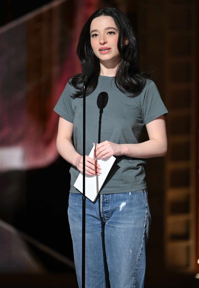 Lorde Updates 🧬⛓️ tweet media