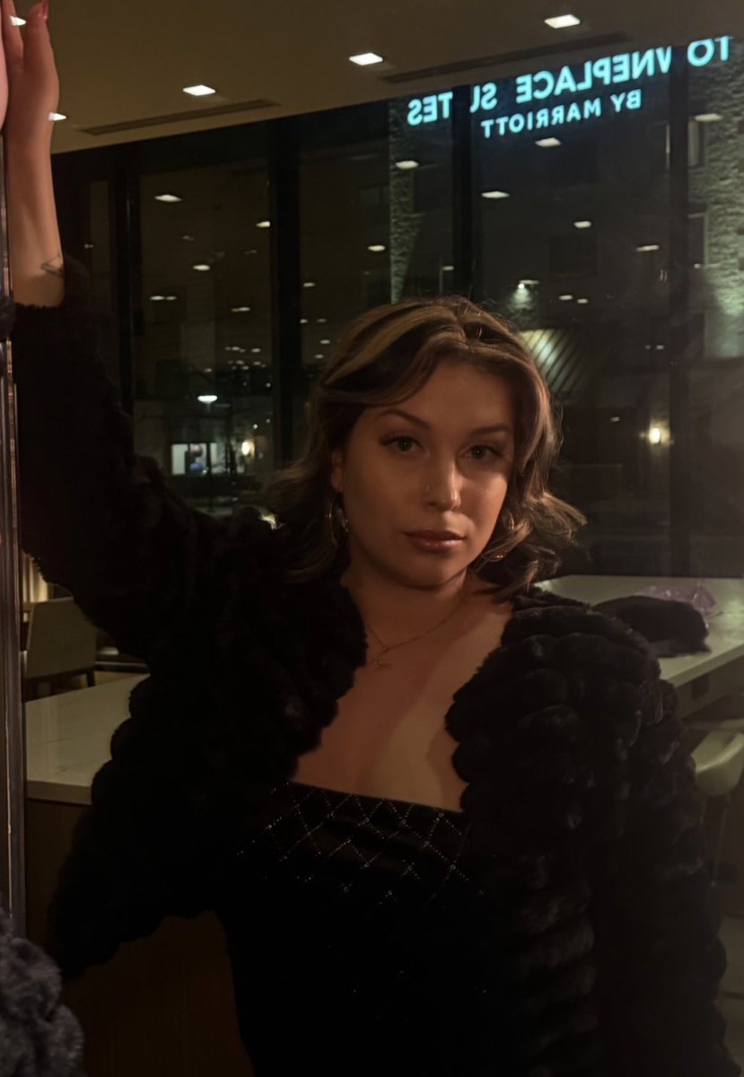 jaydersssssss's tweet photo. This is twenty-ate 🥂 https://t.co/f2BbMBSeO2