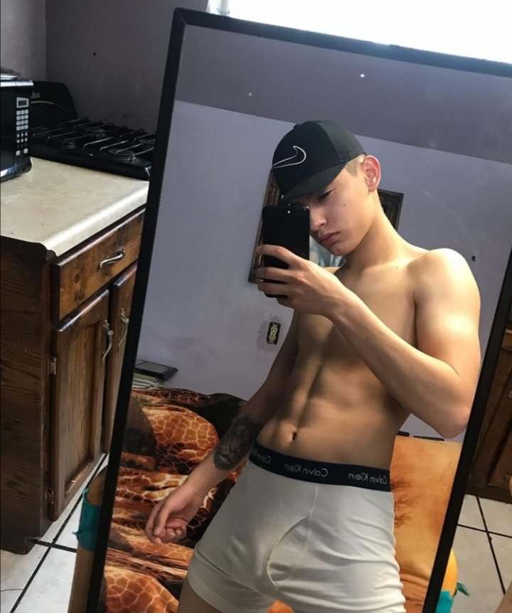 morrosxinsta's tweet photo. Estamos encantados con este plebito 🔥

🆓Únanse al chat: https://t.co/bhHjDejgCy https://t.co/qvsxGKaGyl