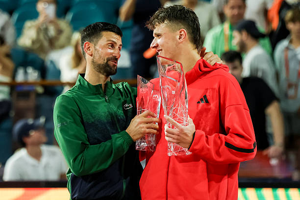 christophclarey's tweet image. Novak #Djokovic has withdrawn from the Miami Masters, citing a right shoulder injury

A SIX-time champ there. Lost in the final  last year to Mensik but has played it just once since 2019