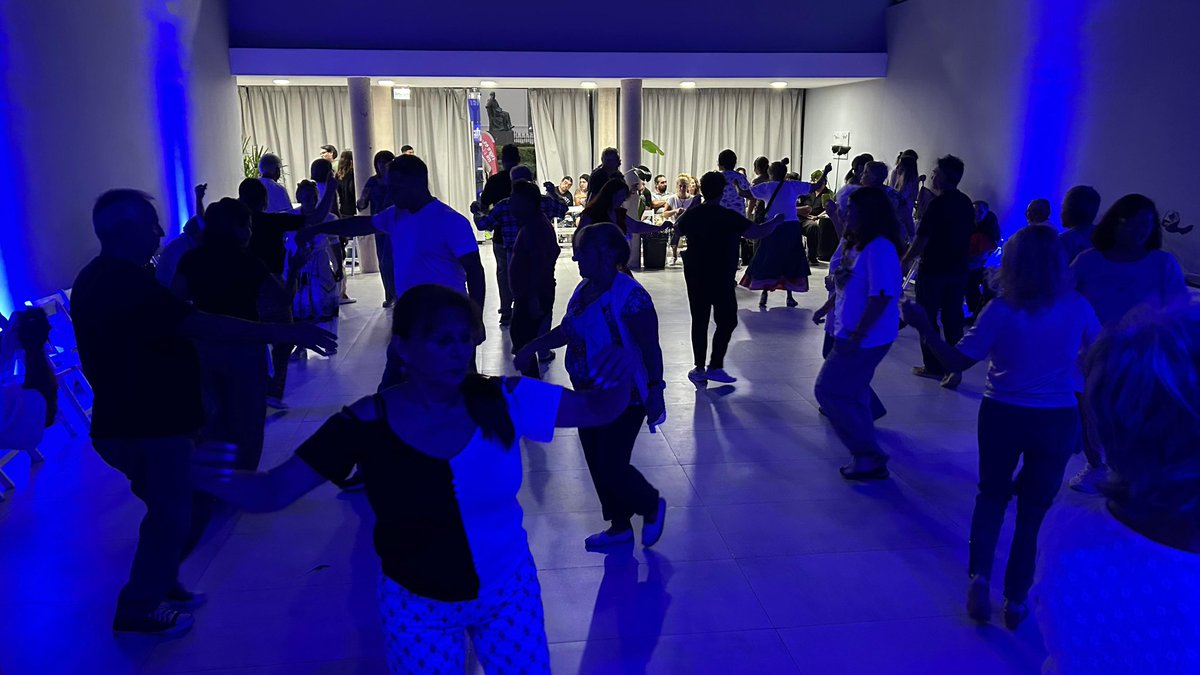 𝐏𝐄𝐍̃𝐀 𝐅𝐎𝐋𝐂𝐋𝐎́𝐑𝐈𝐂𝐀 𝐄𝐍 𝐄𝐋 𝐇𝐂𝐃 🎶

Compartimos una nueva edición del ciclo con la peña en el 𝐇𝐨𝐧𝐨𝐫𝐚𝐛𝐥𝐞 𝐂𝐨𝐧𝐜𝐞𝐣𝐨 𝐃𝐞𝐥𝐢𝐛𝐞𝐫𝐚𝐧𝐭𝐞 𝐝𝐞 𝐓𝐢𝐠𝐫𝐞, junto a la comunidad en una jornada de música y encuentro.