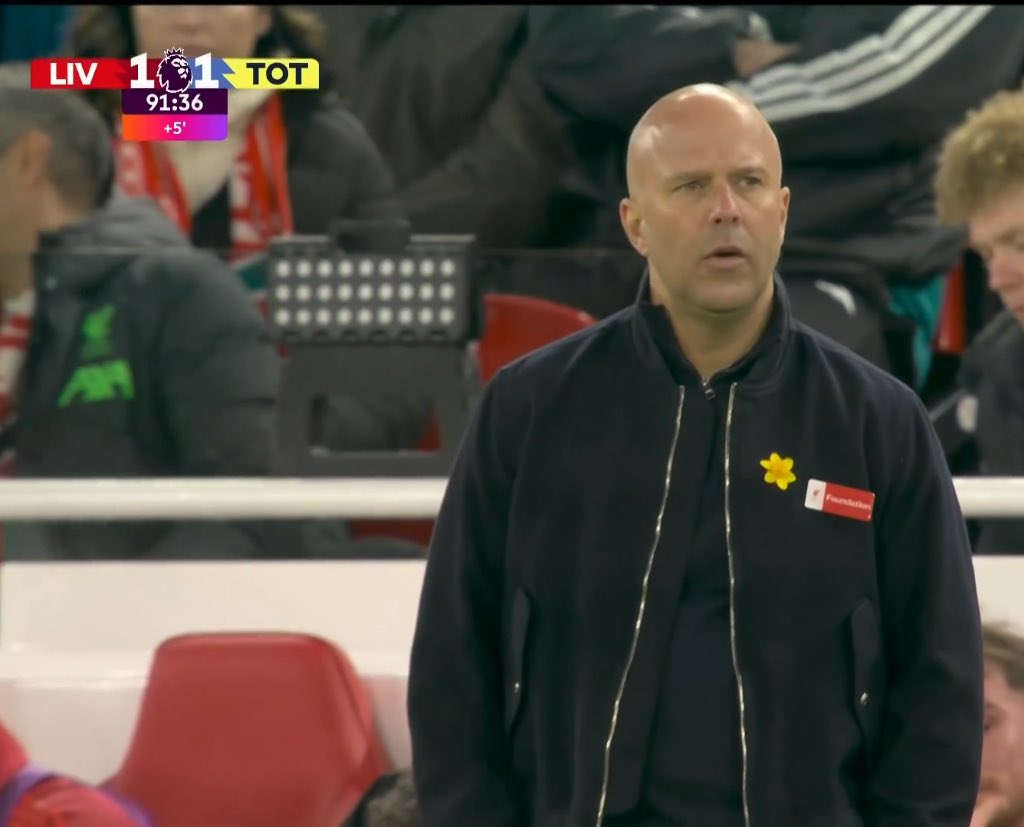 Lfc Holiganları tweet media