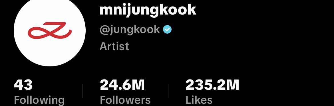 I love how Jungkook wakes them up from their dreams every single time hahsjdhdhsj