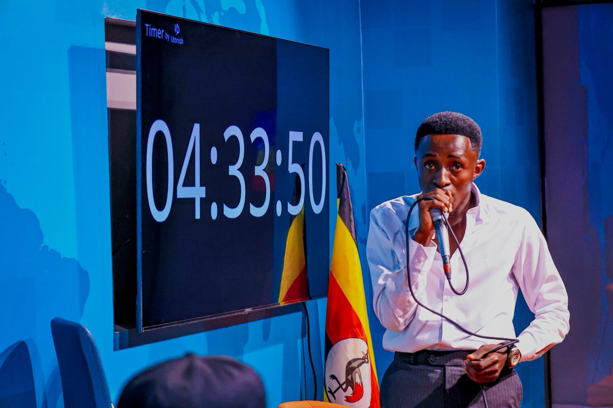 masabalaz's tweet photo. Hi @itsJoshuaBaraka, @IamApass @naviomusic @MunGmato @YkeeBenda @IamCindySanyu, @eddykenzoficial @unmfederationug @UgaTunes &amp; saabayouth @BalaamBarugahar.

The's a young star on @nbsplusug trynna make his dream come true (26 hrs beat boxing)

#AfromobileUG
https://t.co/SOEVcwaP2k https://t.co/2ywEw1kMg8