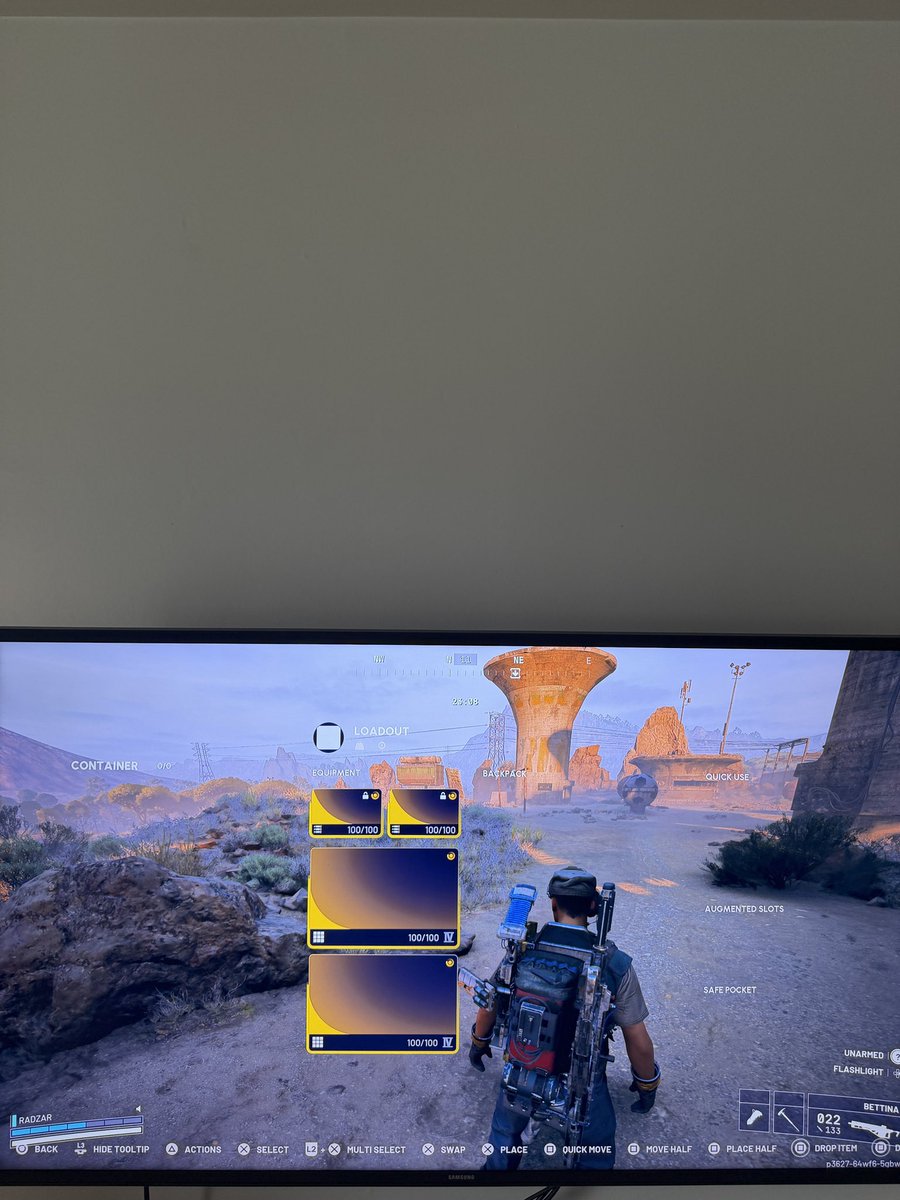 radz81's tweet photo. @TheRustedGear Same here, stuck in position, can’t move in map! https://t.co/WnnMmSYqEn