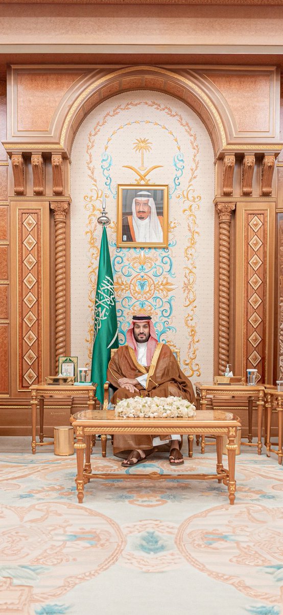 تسعة أعوامٍ من العزم، صنعت في وجدان الوطن معنى الطموح، وفي مسيرة التنمية قصةً تُروى بالإنجاز .
في ذكرى البيعة التاسعة، يتجدد الفخر بقيادةٍ جعلت من الحلم مشروعًا، ومن الرؤية واقعًا 🇸🇦

#ذكرى_بيعة_ولي_العهد