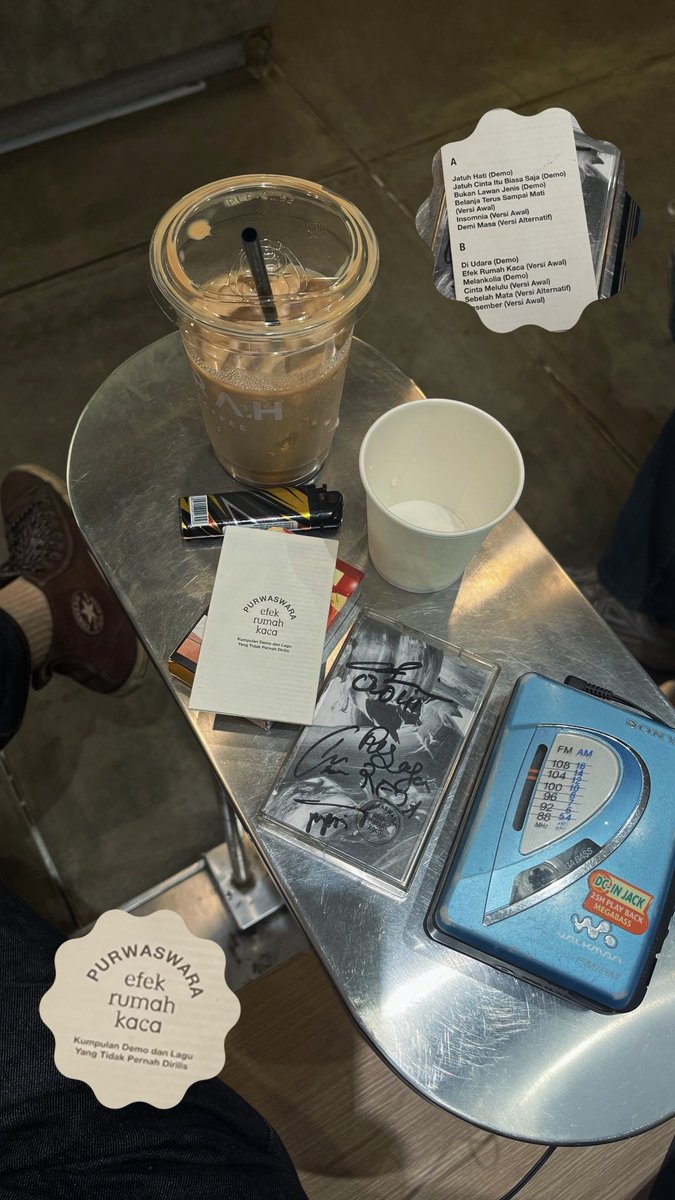 pio_sajalah's tweet image. Purwaswara

Album dari Efek Rumah Kaca yang berisikan lagu-lagu demo, versi awal, versi alternatif dan unreleased song

@efekrumahkaca 

#EfekRumahKaca #ERK #Purwaswara