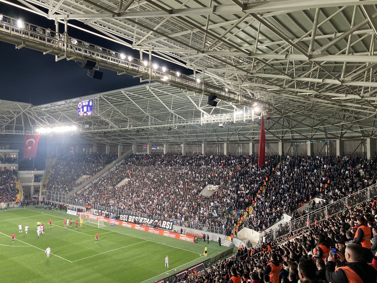 Zacarias tweet media