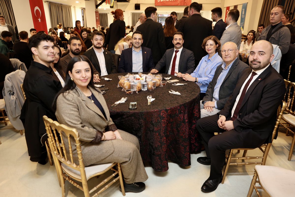 Ayşe Ünlüce tweet media