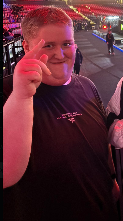 vinel 🅹🅴🅱🅰🅲 🆄🅺🆁🅰🅸🅽🅴 tweet media