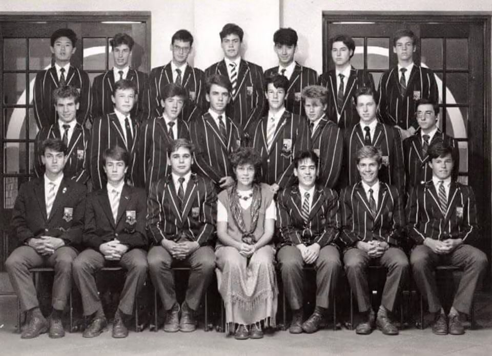 MelonieDawn22's tweet image. Standing in the second row, second on the left, Good Will Hunting. My apologies, that is Elon Musk after a game of doge wrench.