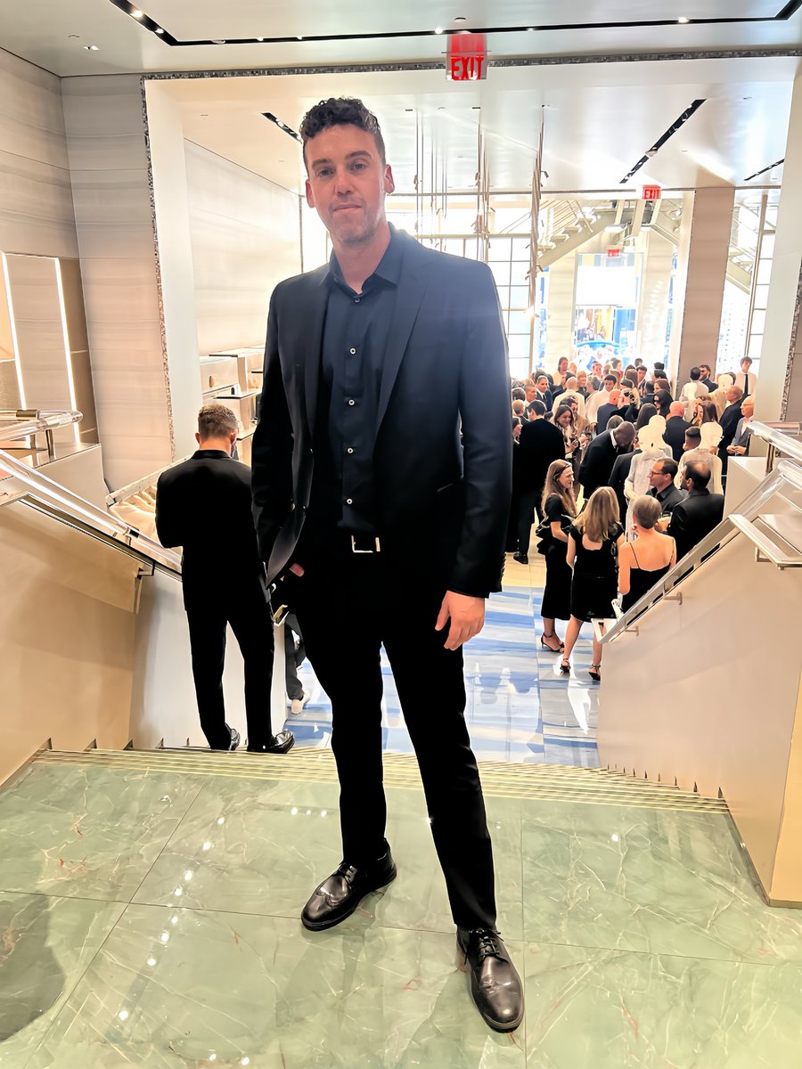 SamuelidodoIdo's tweet photo. Armani Oscar Party 2026
#armani #oscar https://t.co/gzMK7s90hN