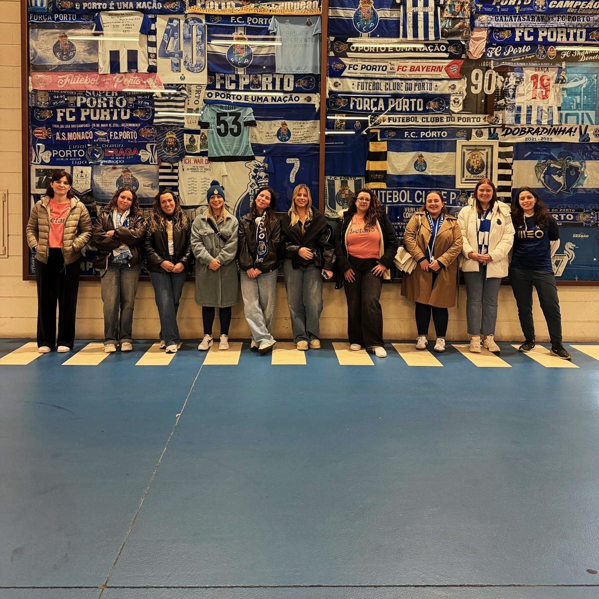 10 mulheres com #LugarAnual vão receber a nossa equipa 💙