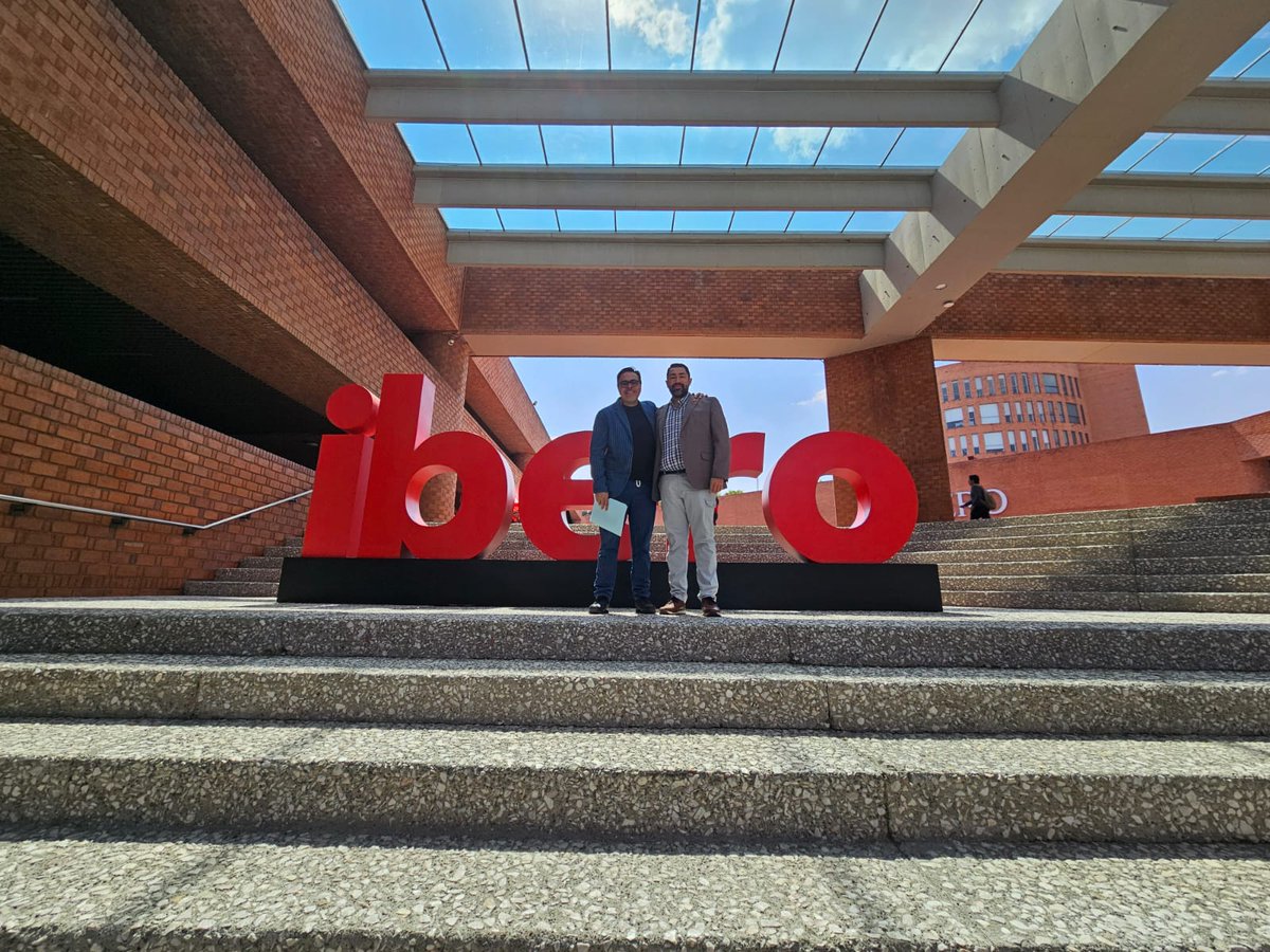 rayfreddy's tweet photo. Mi especial agradecimiento a @CVillanuevaRI por la confianza y apoyo para el estudio de las #diplomacias, y las gestiones para la realización del evento 🙌 @IBERO_mx  cc. @CULagos_UdeG @PAT_CUCEA https://t.co/QmH9fNoFBK