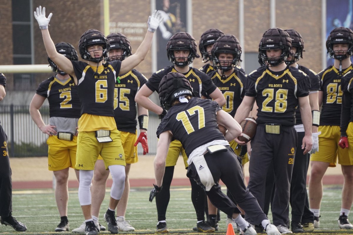 Wayne State Football tweet media