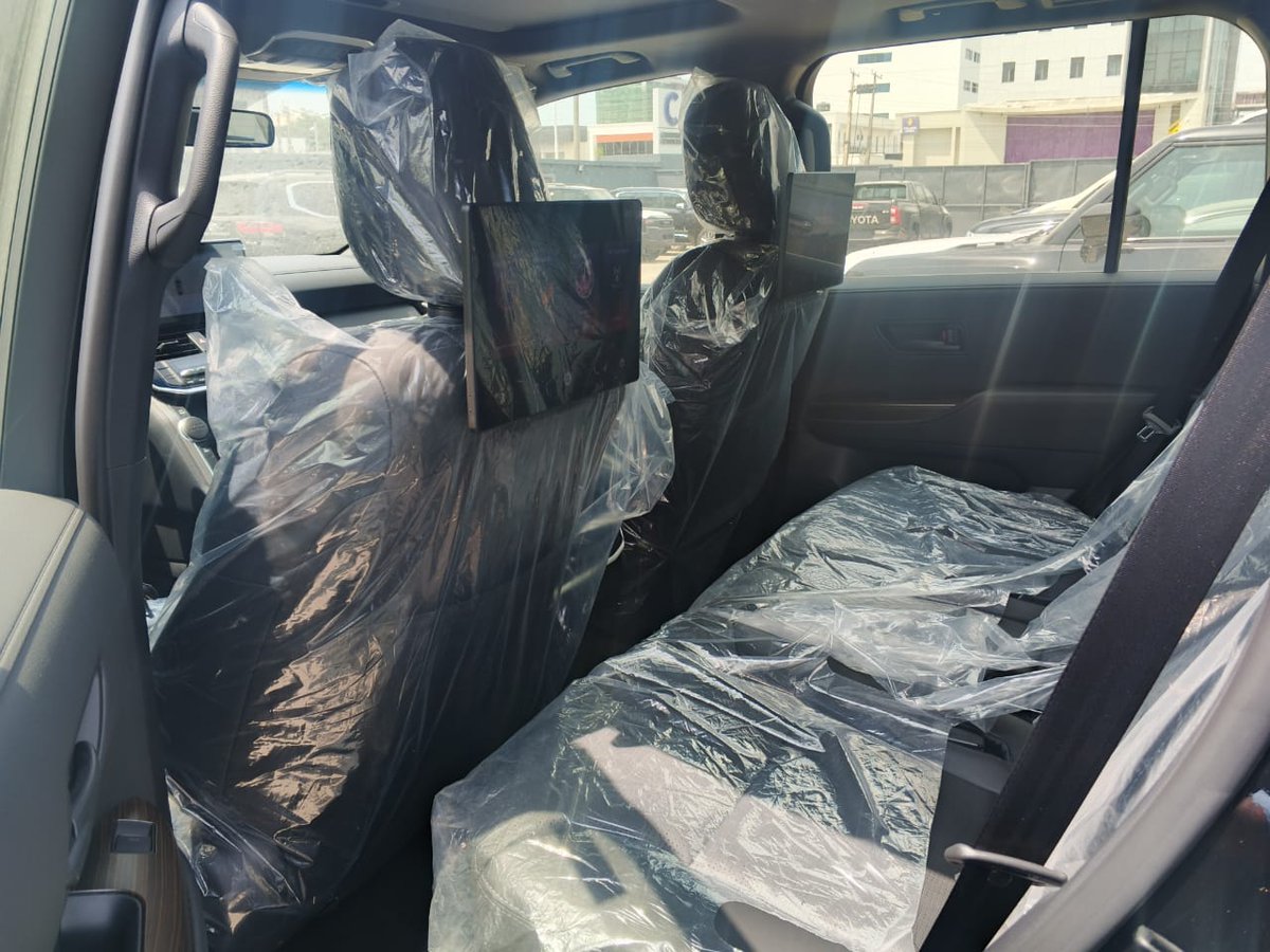 calebautos's tweet image. 2025
Toyota Landcruiser GXR 
BrandNew available in units 
#175M
Lagos
📞 08169802279 WhatsApp or Dm 

Kindly repost for customers 🙏 
#Abujacommunity #Lagos TedCruz IjebuOde Just5